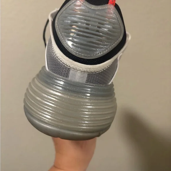 Nike Airmax 2090 - Picture 3 of 10